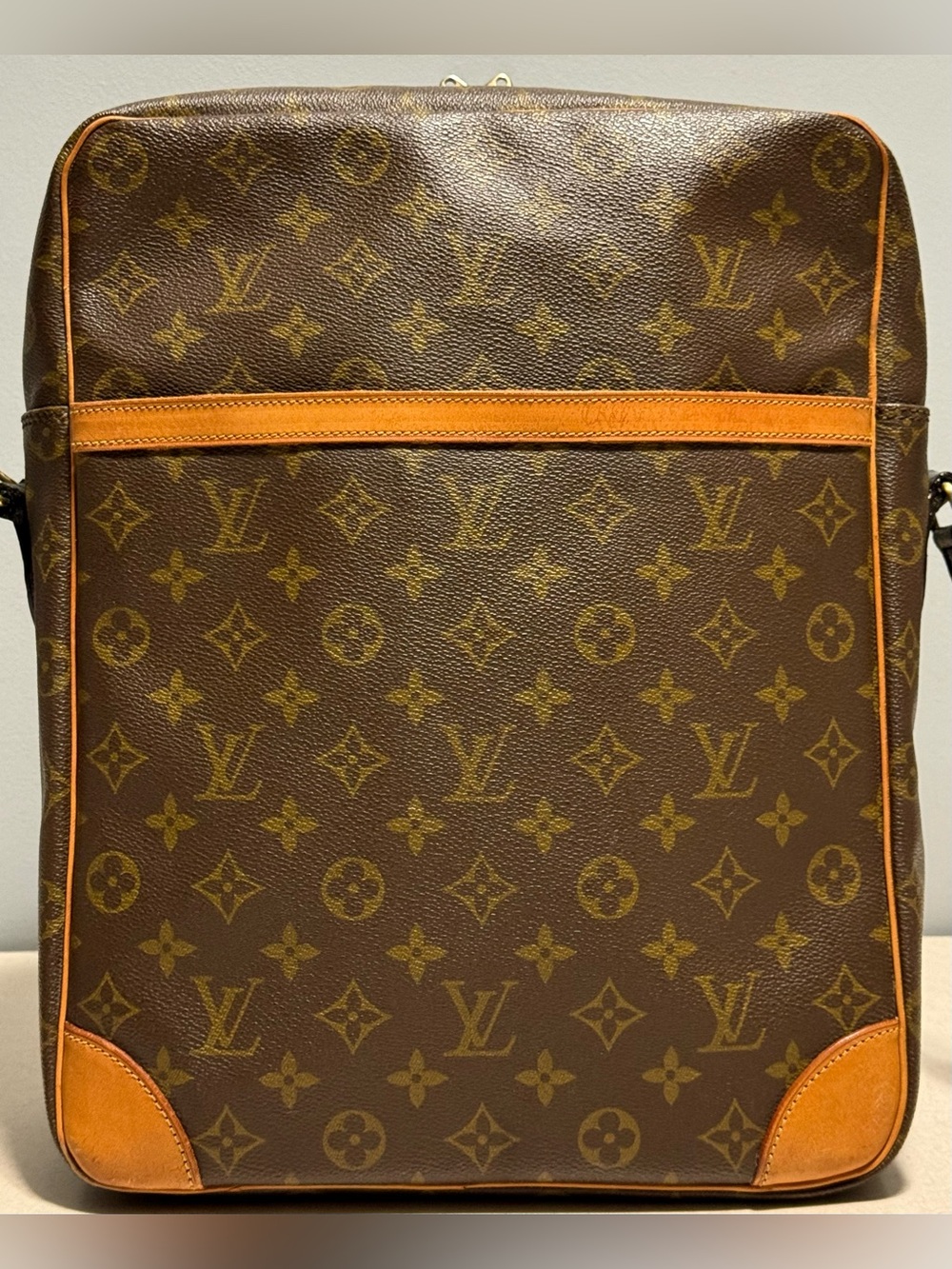 Louis Vuitton Vintage Danube GM
Monogram Canvas Leather - Picture 3 of 17